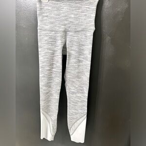 Lululemon stripe crop legging